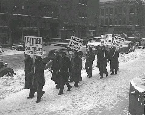 1937: Streikposten protestieren vor der Stadthalle in Minneapolis gegen den FLP-Bürgermeister Thomas E. Latimer